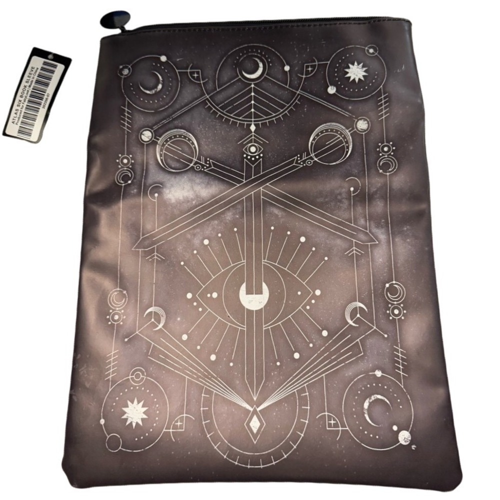 NWT FairyLoot The Atlas‎ Six Book/Tablet Padded Cover Celestial Galaxy Case